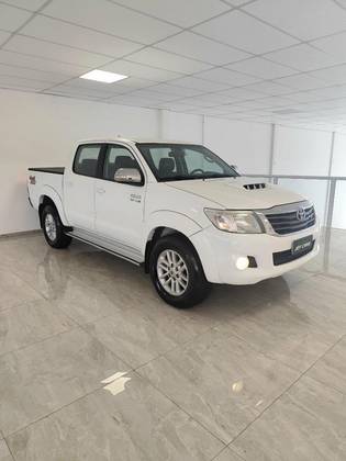 TOYOTA HILUX 3.0 SRV 4X4 CD 16V TURBO INTERCOOLER DIESEL 4P AUTOMÁTICO TOYOTA HILUX 3.0 SRV 4X4 CD 16V TURBO INTERCOOLER DIESEL 4P AUTOMÁTICO